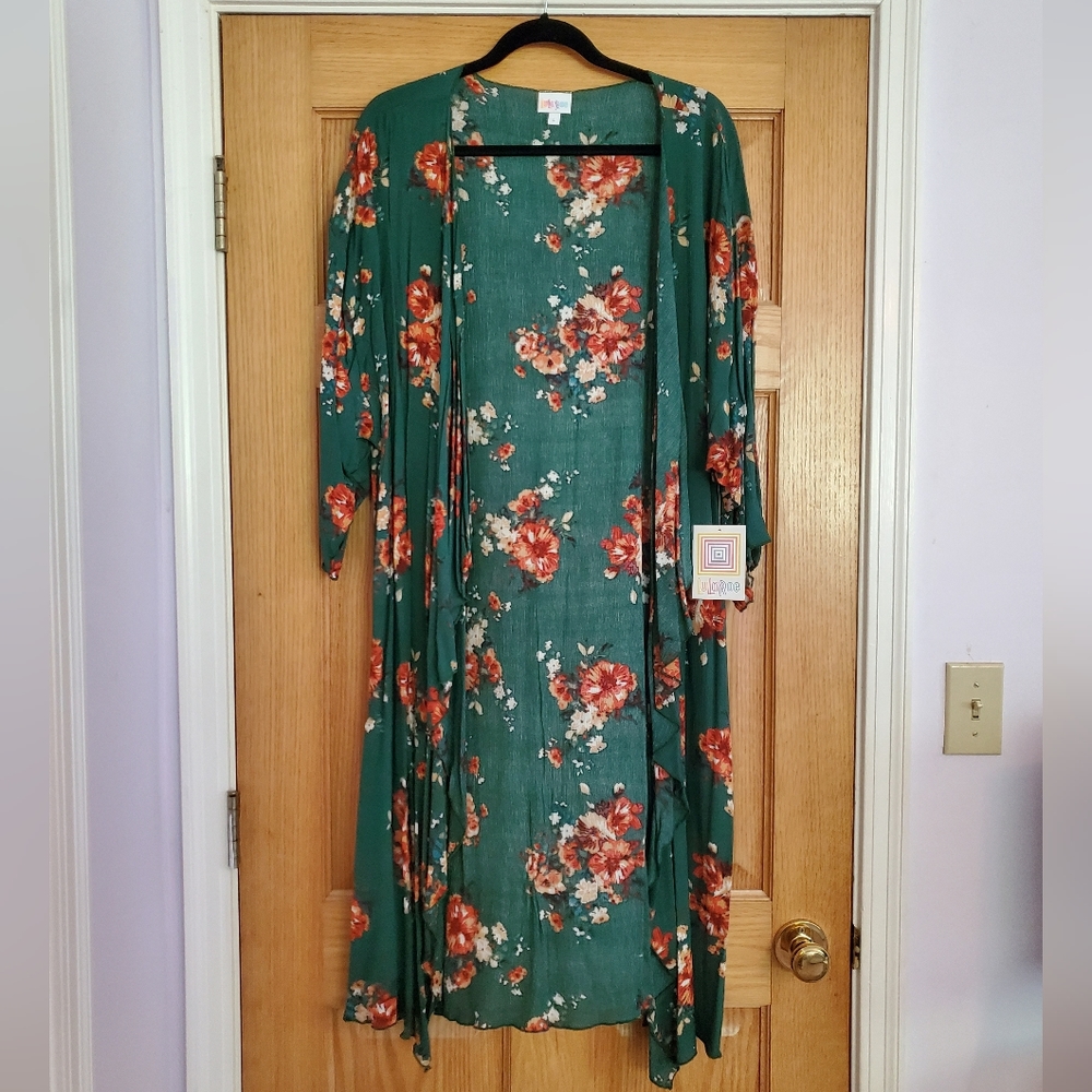 NWT Lularoe L Shirley